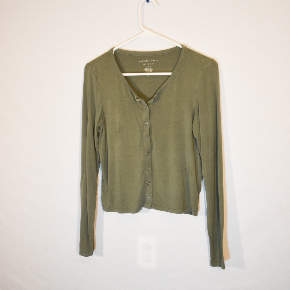 American Eagle button-up long-sleeve